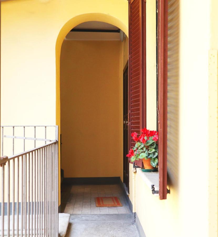 Navigli Tiny Bright House Apartment Милано Екстериор снимка